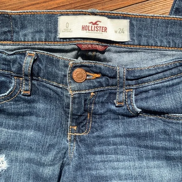 Hollister Women's Blue Jeans Size 0 Zipper Bottom Distressed High Rise Midi - Picture 2 of 13
